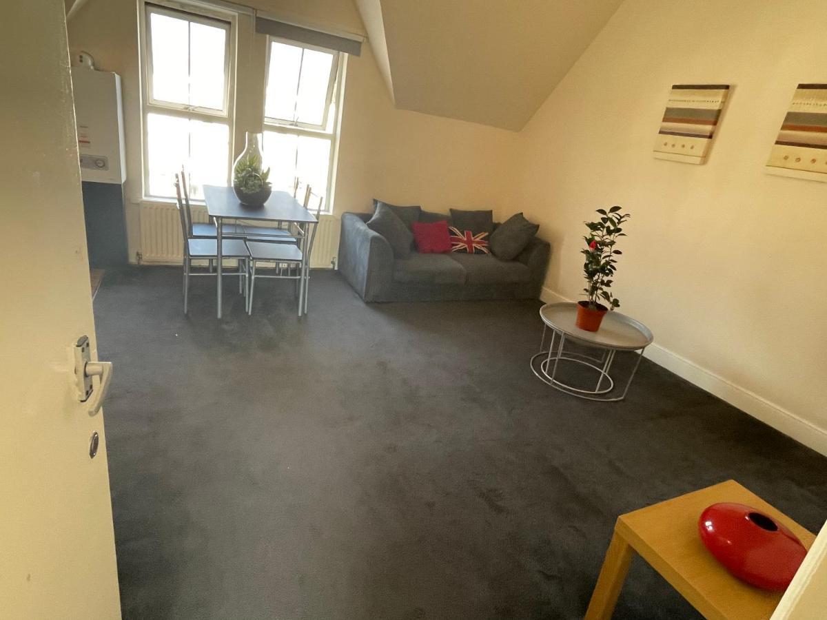 Vibrant & Cosy London Apartment Near Wembley Eksteriør bilde