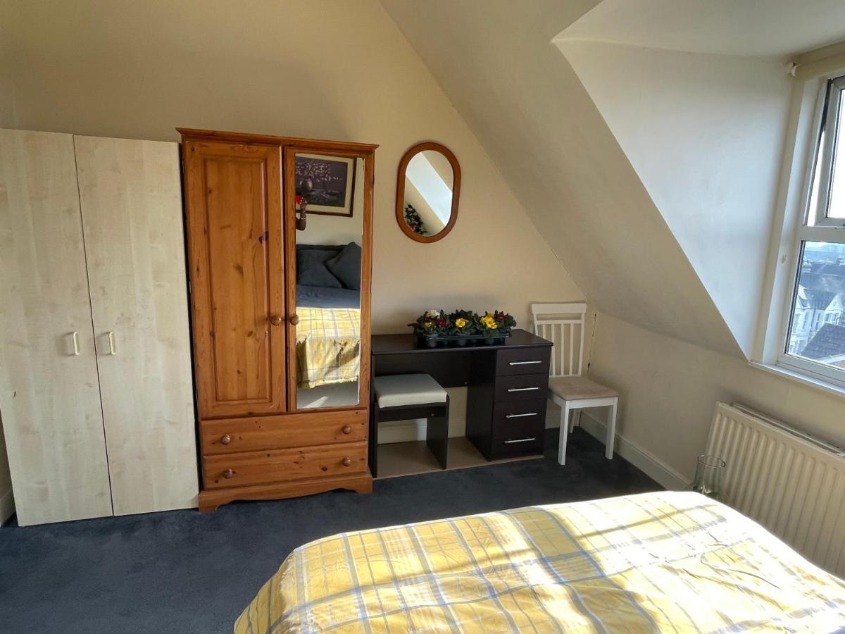 Vibrant & Cosy London Apartment Near Wembley Eksteriør bilde