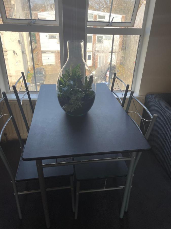 Vibrant & Cosy London Apartment Near Wembley Eksteriør bilde