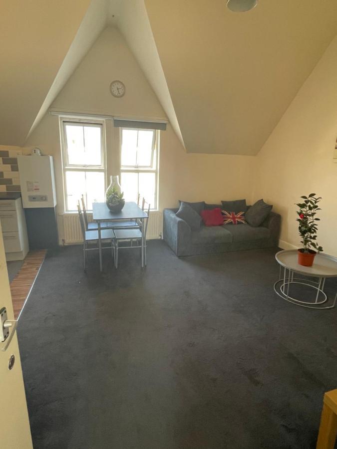 Vibrant & Cosy London Apartment Near Wembley Eksteriør bilde