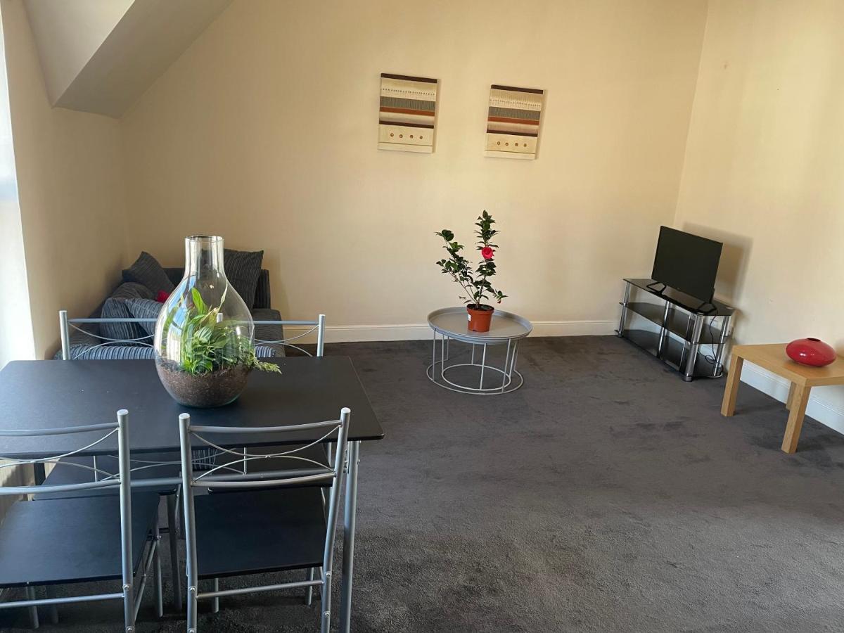 Vibrant & Cosy London Apartment Near Wembley Eksteriør bilde
